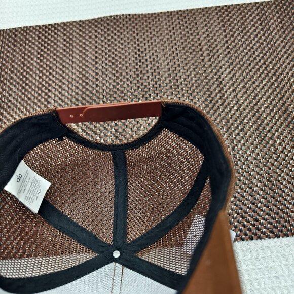 🔥NWT🔥ALO Yoga Lightweight Baseball Cap | Moisture-Wicking & Adjustable Fit - Picture 5 of 5